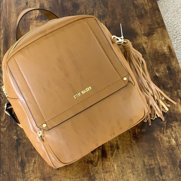 Steve Madden Handbags - Cute Steve Madden Back Pack! 🎒